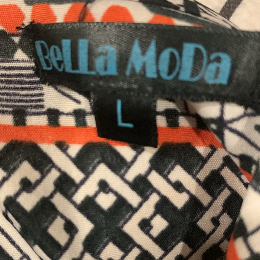 Bella Moda V Neck Coverup - Picture 9 of 10